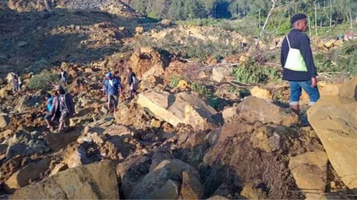 Papua Yeni Gine'de heyelan felaketi: 2 binden fazla kişi toprak altında kaldı!