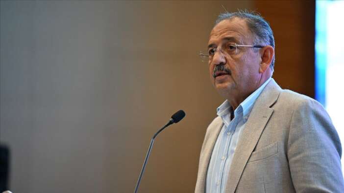 Bakan Özhaseki: Çöken binanın 1,5 katının kaçak olarak eklendiği tespit edildi