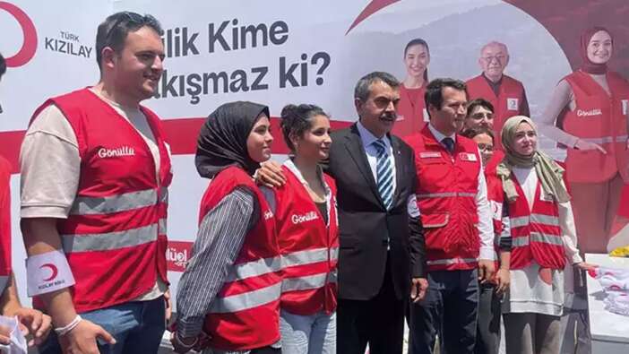 Bakan Tekin: 420 bin öğretmen ilk yardım eğitimi aldı