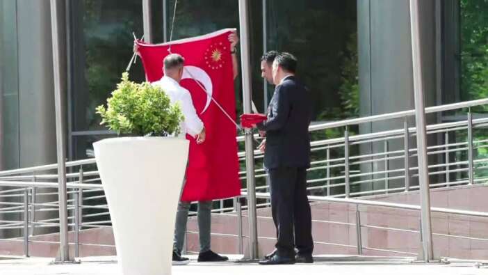 Erdoğan-Özel görüşmesi... CHP Genel Merkezi'nde dikkat çeken 'fors' detayı!