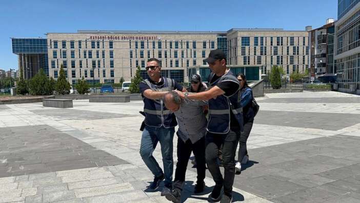 Kayseri'de Atatürk Anıtı'na baltayla saldıran saldırganların ifadesi ortaya çıktı