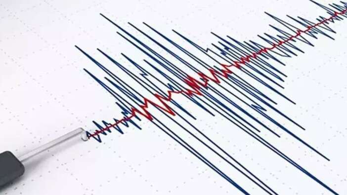 Mersin'de gece yarısı korkutan deprem!