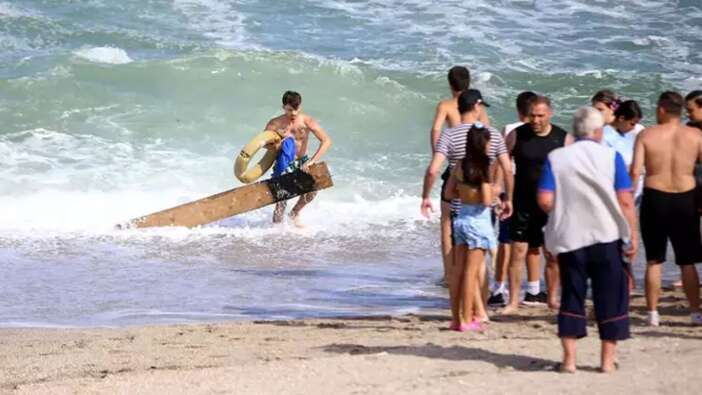 Zamanla yarış! Yasakları dinlemedi boğulmaktan son anda kurtarıldı