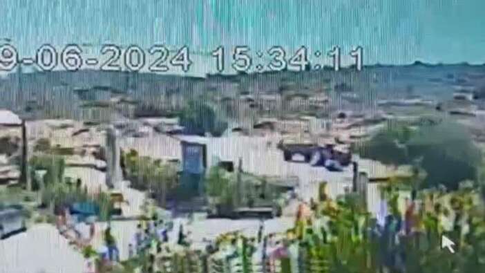 Çeşme'deki orman yangınının çıkış anı kamerada! Sigarasını içip izmariti attı, alevler yükseldi