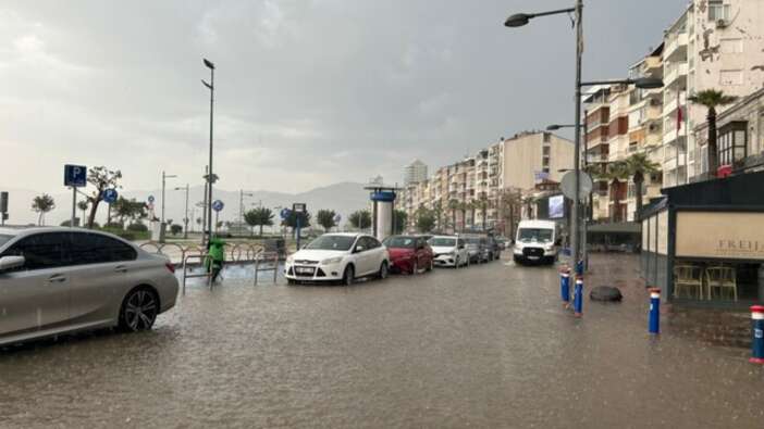 Deprem uzmanından İzmir için korkutan uyarı! Olası depremde deniz İzmir'in içine girecek