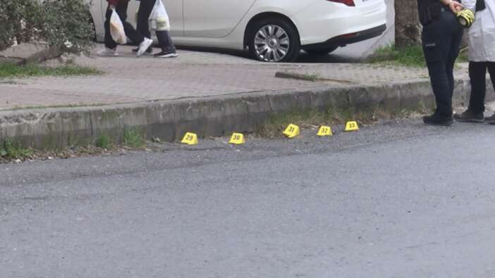 Sultangazi'de cadde ortasında silahlı çatışma yaşandı