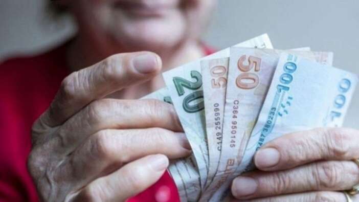 En düşük emekli aylığının 12 bin 500 liraya yükseltilmesini içeren kanun teklifi Komisyon'da