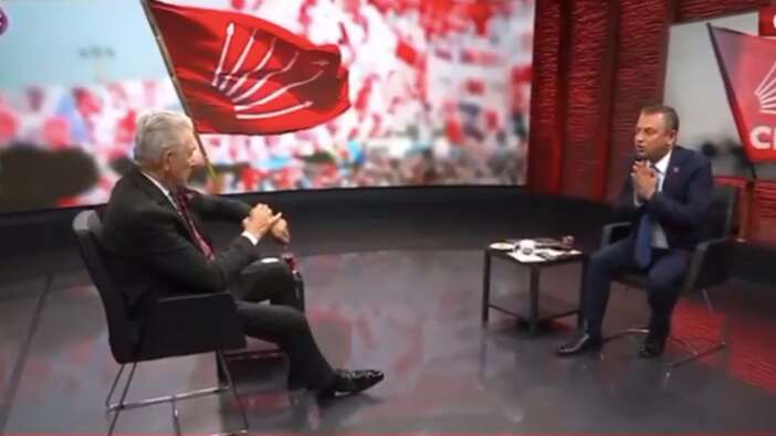 Sözcü TV canlı yayınında reklam pazarlığı... Uğur Dündar: Reklama gidelim! Özgür Özel: Asla reklama gidemeyiz!