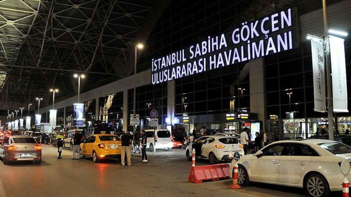 Havada yolcu krizi! Sabiha Gökçen'e inen uçağın pilotu polis talep etti