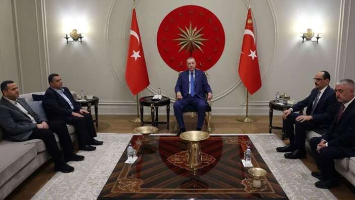 Cumhurbaşkanı Erdoğan suikasta uğrayan Haniye'nin oğulları ile görüştü