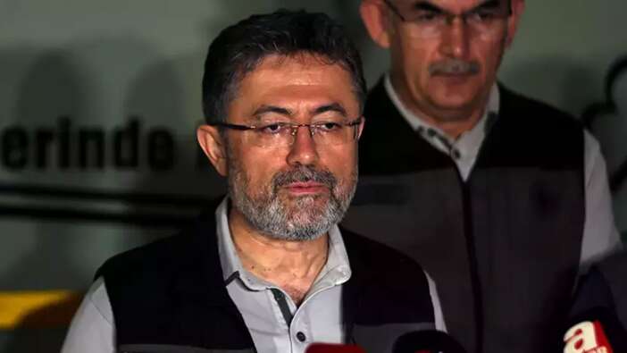Bakan Yumaklı'dan devam eden orman yangınlarıyla ilgili açıklama