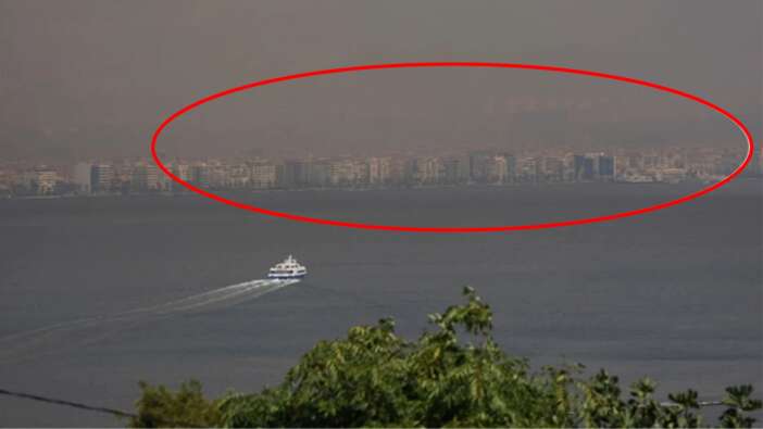 İzmir Yamanlar Dağı'ndaki orman yangını evlere sıçradı! "Bazı hava araçları rüzgar nedeniyle uçamıyor"