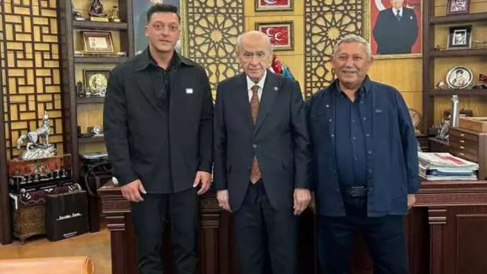 Mesut Özil, MHP Genel Başkanı Devlet Bahçeli'yi ziyaret etti!