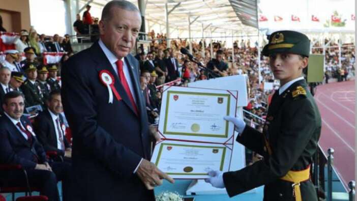 Devre birincisi Teğmen Ebru Eroğlu'ndan anlamlı paylaşım