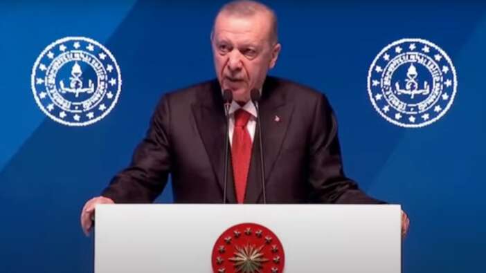 Cumhurbaşkanı Erdoğan: Oyun platformları gençlerimizi zehirliyor.