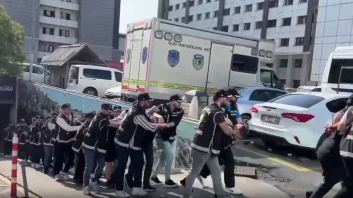 İstanbul'da birbiriyle husumetli 2 ayrı suç örgütüne KUYU-23 Operasyonu! 29 şüpheli yakalandı