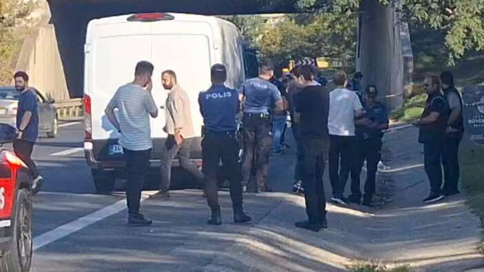 Yol kenarında pimi çekilmemiş 2 el bombası bulundu