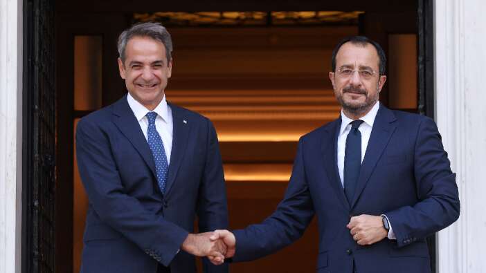 Rum lider Christodoulides Türkiye'den Kıbrıs konusunda "geri adım" atmasını istedi