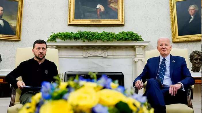 ABD Başkanı Joe Biden ile Ukrayna Devlet Başkanı Vladimir Zelenskiy, Beyaz Saray'da bir araya geldi.