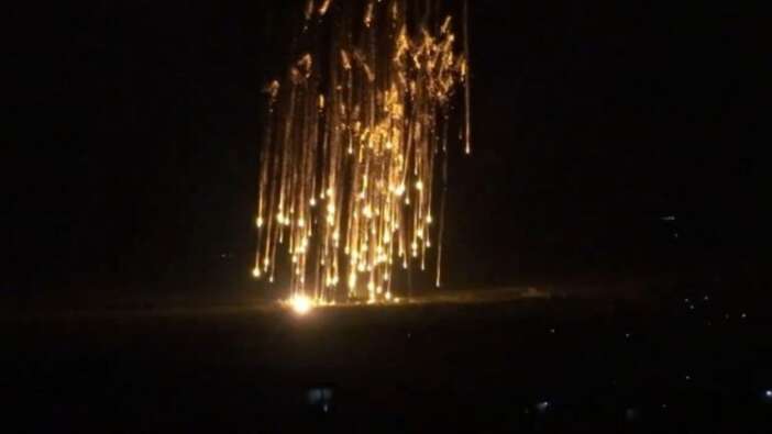 İsrail, Lübnan'ı yasaklı bomba ile vuruyor: Ülkenin güneyi ateş aldı!