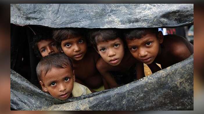 Bangladeş'e sığınan Arakanlı Müslüman sayısı 429 bine yükseldi!
