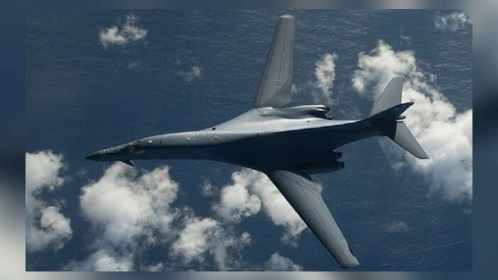 ABD'nin dev bombardıman uçakları K.Kore sınırında...