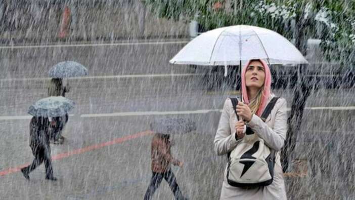 İstanbul dahil çok sayıda kente sağanak geliyor! Şemsiyesiz evden çıkmayın...
