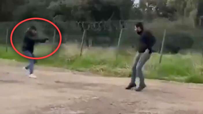 Burası Teksas değil Mersin! Güpegündüz akılalmaz infaz: Pusu kurup videoya çektiler...