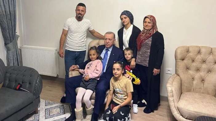 Cumhurbaşkanı Recep Tayyip Erdoğan'dan afetzede aileye sürpriz ziyaret: Kapıda görünce şok oldum!
