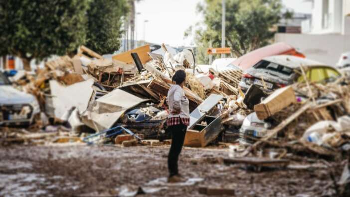 İspanya'da sel felaketi! Kıyamet filmlerini aratmayan görüntüler! Ölü sayısı 200'ü geçti...