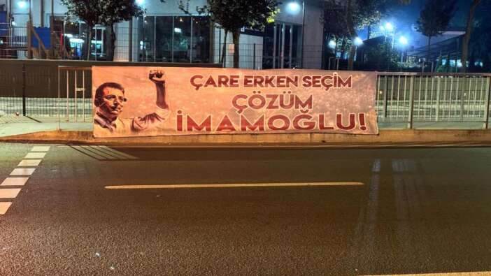 CHP'de adaylık yarışı kızıştı! İmamoğlu'ndan dikkat çeken hamle! Kendi pankartlarını astırdı...