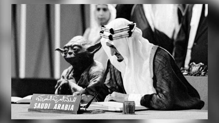 Kral Faysal'ın Yoda ile fotoğrafı müsteşarı kovdurdu...