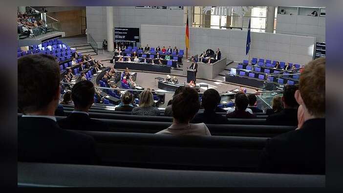 Merkel'in önündeki tek seçenek! "Jamaika modeli"