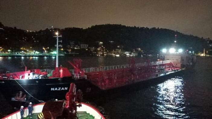 İstanbul Boğazı'nda gemi arızası! Askıya alınan gemi trafiği çift yönlü açıldı