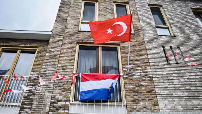 Türkiye ve Hollanda arasında resmen imzalar atıldı! Sürpriz 'Osmanlı' detayı...
