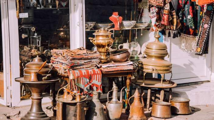 İstanbul’un antika pazarları: Nostalji dolu alışveriş rehberi