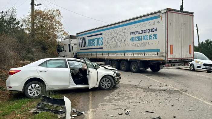 Kocaeli son dakika haberi: 3 aracın karıştığı kazada 3 kişi yaralandı...