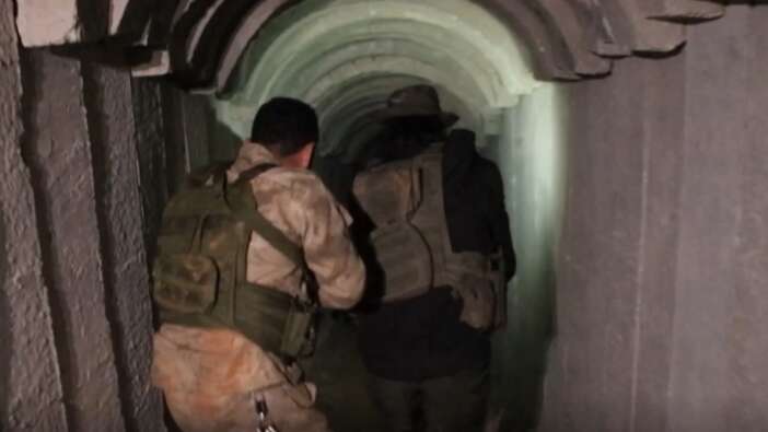 Tel Rıfat'ta terör tünelleri! Hastanenin altına kazmışlar... PKK/YPG'nin alçaklığı böyle görüntülendi