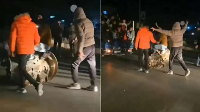 Suriye'de iktidar sallanıyor... Muhalifler Dera'yı da ele geçirdi: Hafız Esad'ın heykeli sokaklarda böyle gezdirildi