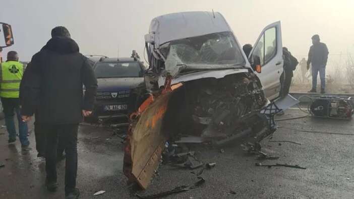 Van'da korkunç kaza! 50 araç birbirine girdi... Ölü ve yaralılar var!
