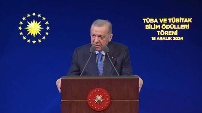 Cumhurbaşkanı Erdoğan'dan TÜBİTAK Ödül Töreni'nde dikkat çeken sözler: Türkiye, Türkiye'den daha büyüktür!