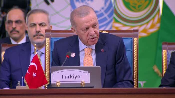 Cumhurbaşkanı Erdoğan'dan Mısır'daki D-8 Zirvesi'nde Suriye mesajı! Küresel kurumlara tepki...