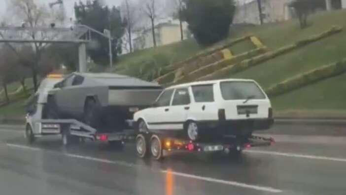 Tesla Cybertruck ve Tofaş Kartal aynı çekicide! İşte o anlar...