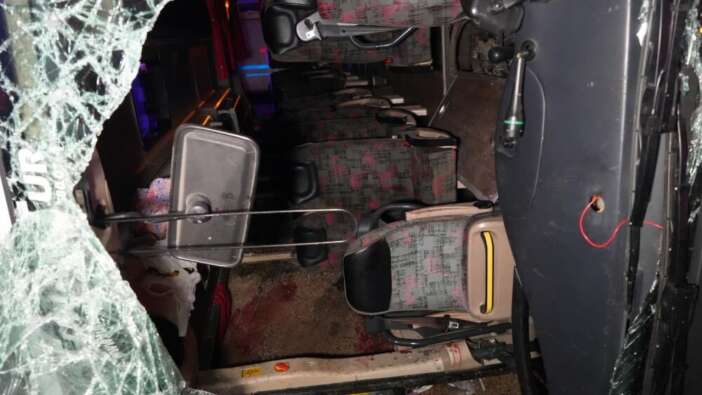 Kastamonu'da can pazarı! Cenazeye giden midibüs devrildi! Ölü ve yaralılar var...