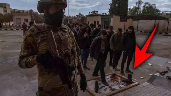 Esad'ın askerleri silah bırakıp teslim oluyor! Bastıkları şeye dikkat!
