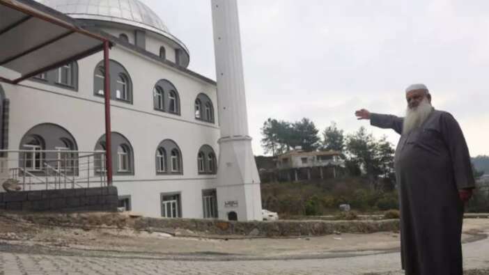 Suriyeli hayırsever Türkiye'ye cami yaptırdı! "Türkiye, Suriyeliler için büyük hayırlar yaptı. Türkiye için bir şey yapmak istedim."