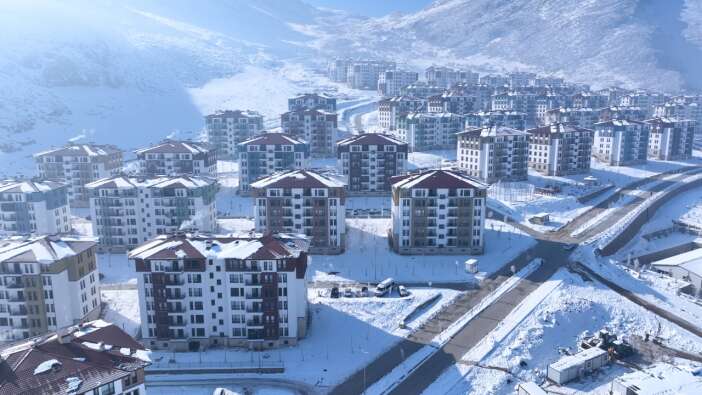 Elbistan'da depremzedeler yeni yuvalarına yerleşiyor