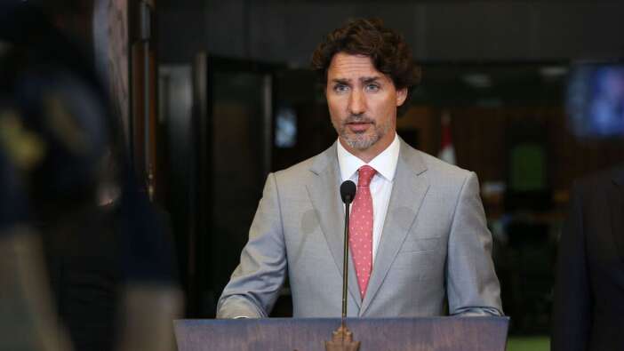 Kanada Başbakanı Justin Trudeau istifa etti!