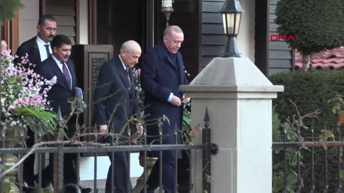 Bahçeli Cumhurbaşkanı Erdoğan'ı böyle uğurladı