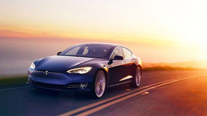 Ciddi hata! Tesla 240 bin aracını geri çağırdı! İşte detaylar...